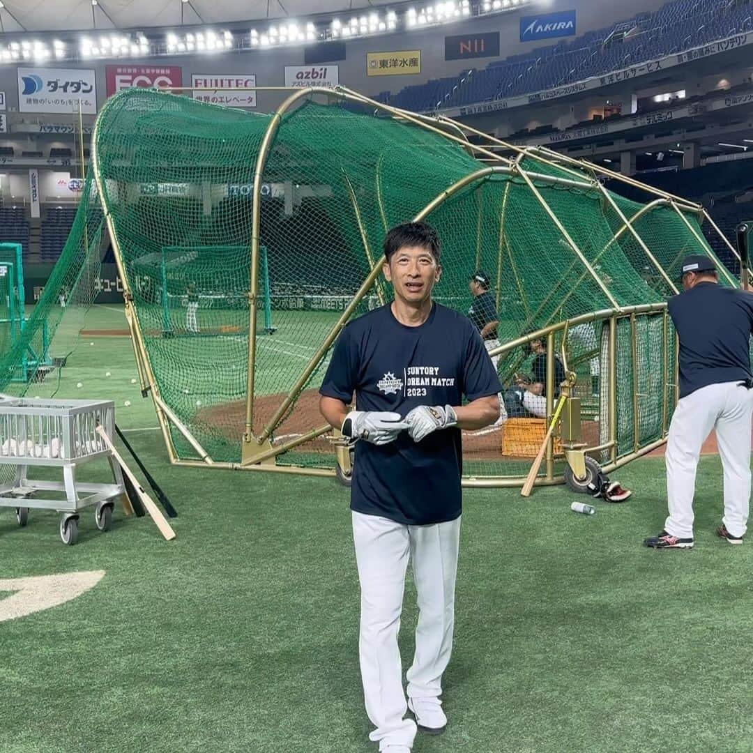 矢野燿大のインスタグラム：「・ 久々のバッティングを終えて😊  by ヤノマネ  #サントリードリームマッチ2023  #東京ドーム #矢野燿大」
