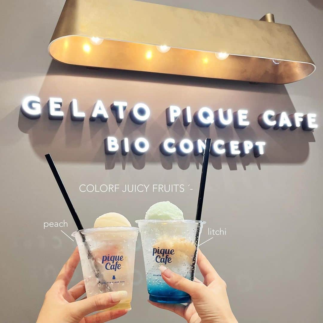 のインスタグラム：「. 選んだのはピーチとライチ🩷🩵 @gelato_pique_cafe   #ジェラピケ#ジェラピケカフェ#gelatopiquecafe#表参道ヒルズ」