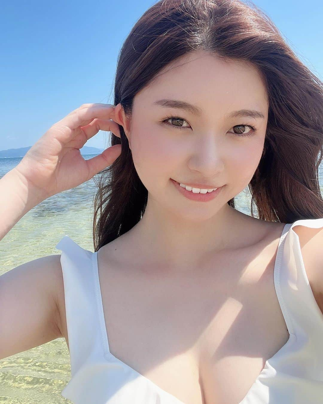 八軒あやねさんのインスタグラム写真 - (八軒あやねInstagram)「最後の動画で波の音聴いてね🎵  プチ夏休み🏝️  北陸のハワイへ🌺👙 透明度バツグンで最高でした💕  毎日でも行きたい✨ 海大好き☺️  #北陸のハワイ　#水島　#ビキニ女子 #ビジョビ　@b_b_j.j」8月2日 20時55分 - ayagram_8_