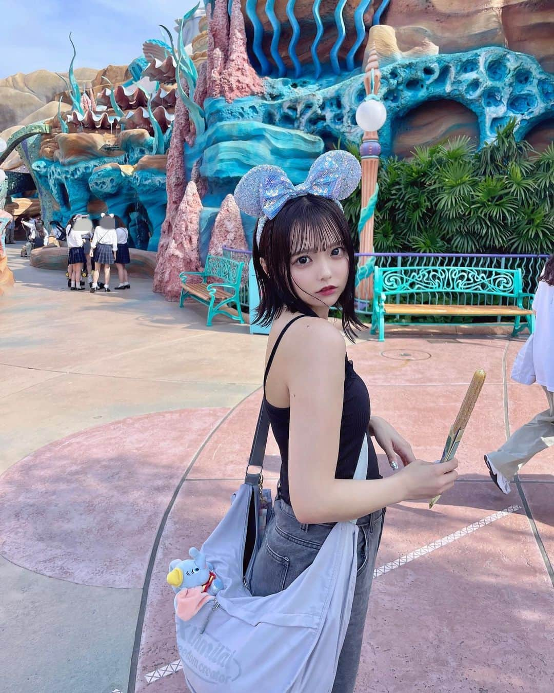 福山梨乃さんのインスタグラム写真 - (福山梨乃Instagram)「🪼🪼 @tokyodisneyresort_official  . tops→ @shein_japan  bottoms→ @ksg_seoul  . ディズニーのお土産で買えるパスタスナックのターキーレッグ味？おいしすぎるのでお友達の皆様お土産お待ちしてますね💫💫💫笑 ジャンボリ初当選したけど暑くてしぬかと思った日ですジャンボリおねえさん、、、」8月2日 21時33分 - rinomaru_