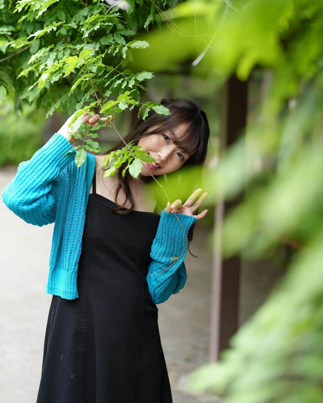 沙倉しずかのインスタグラム：「私服までアネスト岩田カラー着がち🩵🖤  ✼••┈┈┈••✼••┈┈┈••✼••┈┈┈••✼••┈┈┈••✼  8/5-6 GT富士 8/13 Office ai個人撮影会(🈵) 8/19-20ドラッグストアショー 8/26-27 GT鈴鹿 9/9(土) 個人撮影会 9/16-17 GT菅生 9/21-24 東京ゲームショウ2023 9/30(土) ヨドバシカメラ大撮影会(予約受付中)  ✼••┈┈┈┈••✼••┈┈┈┈••✼••┈┈┈┈••✼  #グラビア #racequeen #gravure #japanesegirl #ポートレート #portrait #レースクイーン  #rq  #撮影会  #ミスFLASH2019 #ミスFLASH #撮影会モデル #ポトレモデル #ポトレ  #jp_portrait_collection #good_portraits_world #Officeai撮影会　#江戸川橋　#江戸川公園」