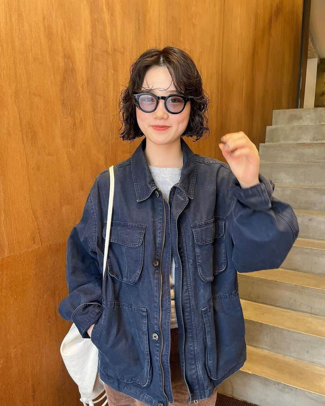 LALA公式さんのインスタグラム写真 - (LALA公式Instagram)「LALAヘアカタログ＊ ⁡ hair by @keito_sodeno   https://lalahair.co.jp/category/short-bob/ ⁡ ——————————————————  ⁡ LALA webサイト→「ヘアカタログララ」 で検索 ⁡ LALAは、全国の厳選美容師だけを掲載するヘアカタログメディアです。 ⁡ 技術、センス、サービスにこだわるプロフェッショナルが、毎日のサロンワークでお客様に提案するリアルなヘアスタイルを掲載しています。 ⁡ あなたの魅力を引き出す運命の美容師をみつけてください。  ⁡ —————————————————— ⁡ #ヘアカタログララ #ボブ #ボブヘアー #ボブヘア #外ハネボブ #ボブアレンジ #ボブヘアアレンジ #ミディアムボブ #ミディアムヘアアレンジ #ボブレイヤー #ボブカット #前下がりボブ #ボブスタイル #ワンレンボブ  #外ハネパーマ #ミディアム #ミディアムヘア #ミニボブ #切りっぱなしボブ #パーマ #ボブパーマ #くるくるパーマ #ニュアンスパーマ #黒髪ボブ #デジタルパーマ #ウェーブパーマ #ウェットスタイリング #黒髪 #ダークブラウン」8月2日 21時42分 - lala__hair