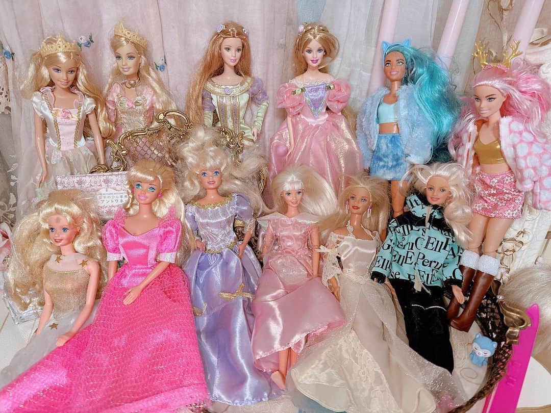 Etsuna otsukAのインスタグラム：「My Dolls❤️ #barbie #barbiedoll #licca #liccadoll #antiquedoll」