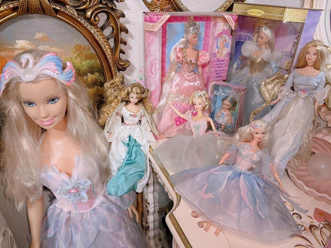 Etsuna otsukAさんのインスタグラム写真 - (Etsuna otsukAInstagram)「My Dolls❤️ #barbie #barbiedoll #licca #liccadoll #antiquedoll」8月2日 21時44分 - etsunaotsuka