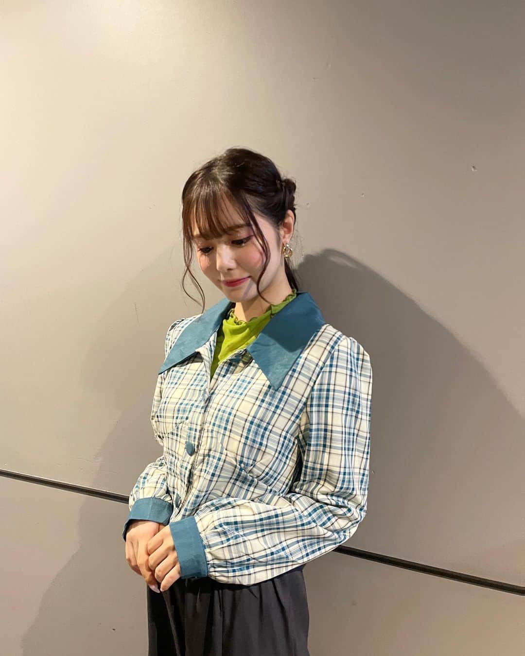 のインスタグラム：「COLORZ 2023 powered by SHEIN@羽田、有難うございました🦋  ボードも嬉しかったです🥲  SHEINさんの衣装もとっても可愛かった~☺︎  クーポンコード"CLZ23"でお得にお買い物できちゃうそうなので、ぜひチェックしてね~‼︎  #COLORZwithSHEIN2023 #SHEIN #SHEINコーデ」