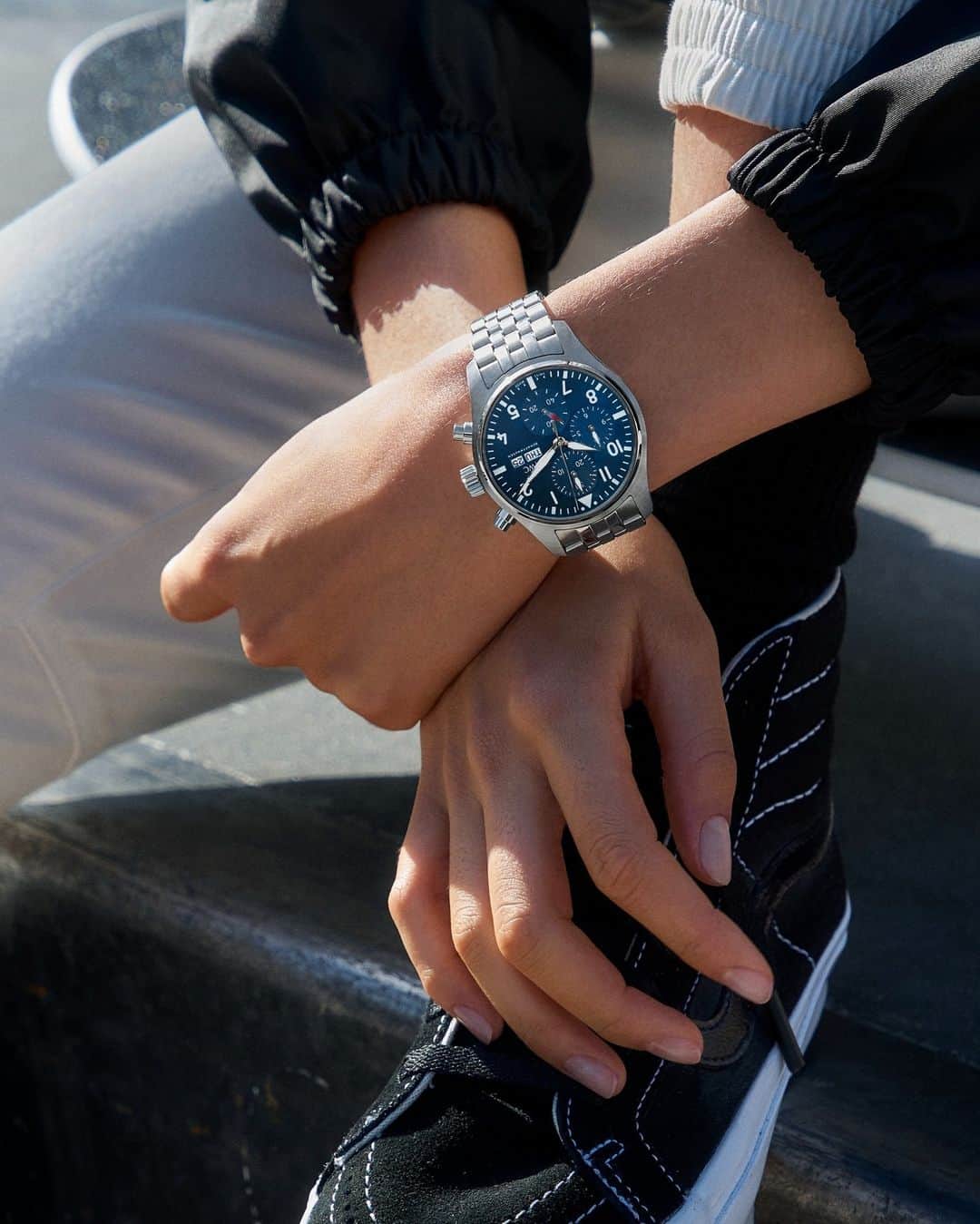 IWCのインスタグラム：「This sporty and ergonomic timepiece, with its distinctive look, is seen here on the wrist of @eileengu.  #IWCpilot | #TheReference | #EileenGu   🔗Link in Bio  Ref. IW388102」