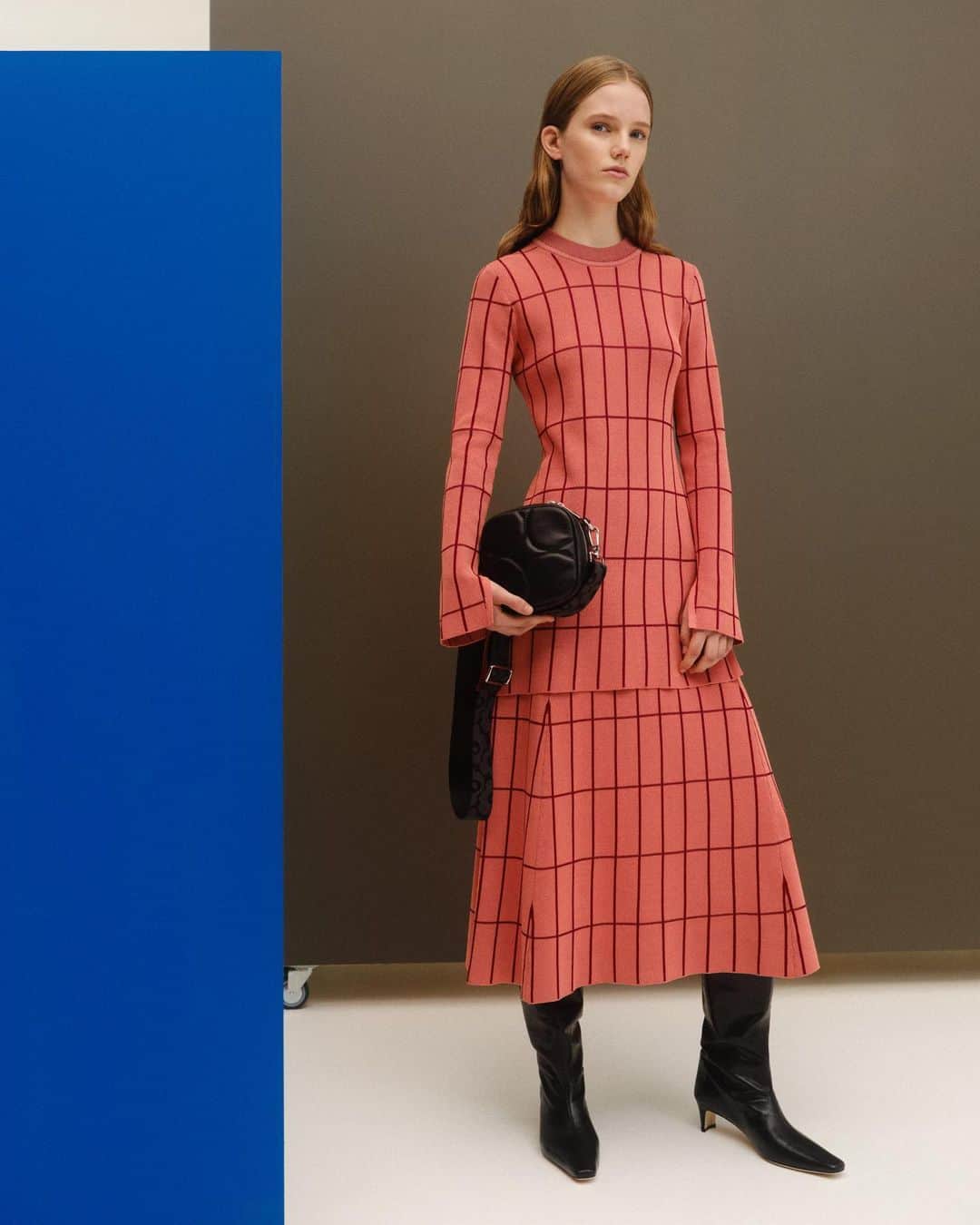 マリメッコのインスタグラム：「Did you know that the Tiiliskivi (brick) pattern was designed by Marimekko’s founder, Armi Ratia herself, in 1952. Break the office dress code brick by brick with a knitted co-ord. We’re on your side!  Explore the newest arrivals at marimekko.com.   #marimekko」