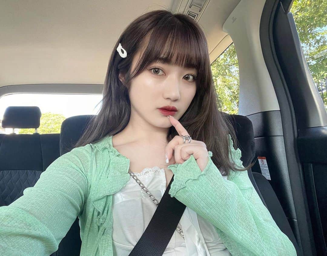 河﨑莉奈のインスタグラム：「8월도 힘내자~💚❕  @shein_japan  クーポンコード🎀CLZ23  0〜5999円 15%オフ 6,000円以上20%オフ 有効期限：~2023/08/31  #SHEIN #SHEINコーデ #COLORZwithSHEIN2023 #SHEINlovesTokyo #beSHEINモデル」