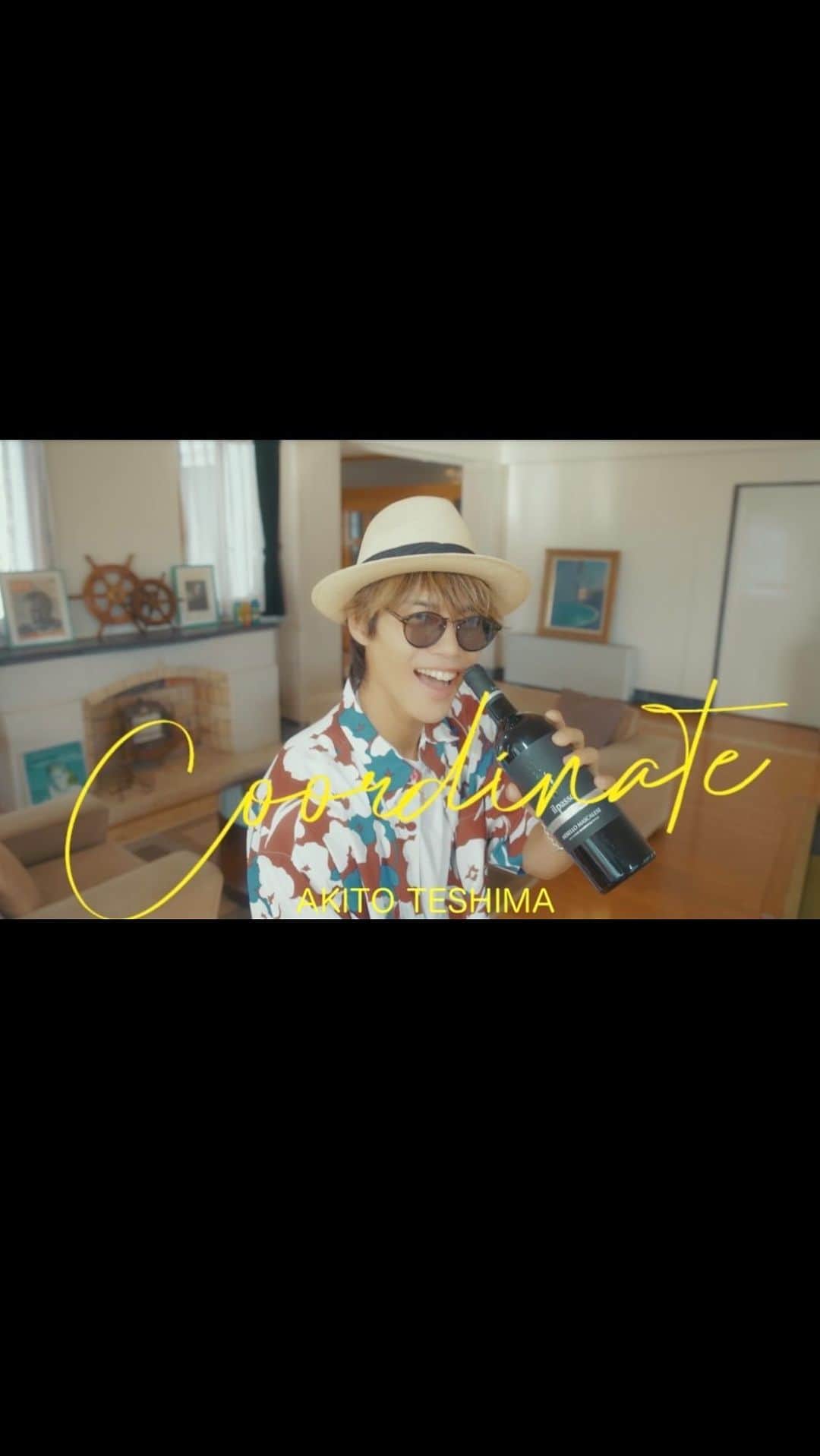 手島章斗のインスタグラム：「新曲「Coordinate」Music Video解禁🎉  歌詞見ながら、歌聴きながら、 MV見て楽しんでくださいっ^ ^  これ見て明日からも ありのまま生きていこう！ そう思ってもらえたら俺は嬉しい。  是非YouTubeでフルをご覧下さい😎 2番からはだいぶはっちゃけてます笑  #Coordinate #Musicvideo #新曲」