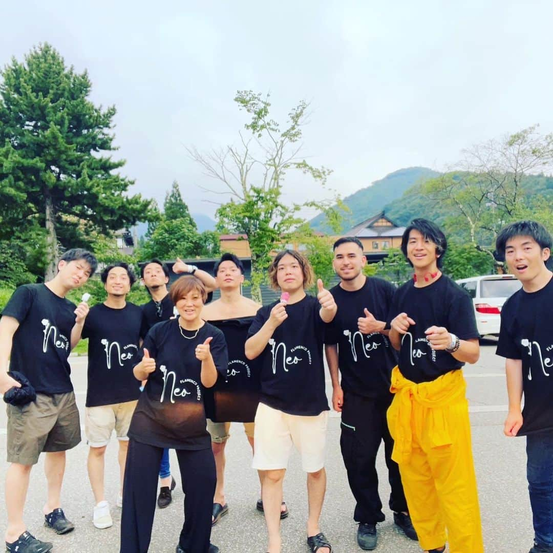 森田悠介さんのインスタグラム写真 - (森田悠介Instagram)「【Thank you FUJI ROCK FES'23】 with 徳永兄弟 Tokunaga bros @tokunagabros !!  @fujirock_jp #苗場食堂 #fujirock2023 #フジロック #フラメンコ #flamenco #instrumental #guitar #bass #bassist #bassplayer #musicianlife #adamovic #markbass #artist #yusukemorita #森田悠介 #徳永兄弟 @kentaro_tokunaga_fg guitar @kojirotokunaga guitar @horimotosa_n percussion @tambourine.kan percussion @jun.nakahara_official dance,palma @jitan___s dance,palma @yusukemorita_bass bass  @markbassamps @adamovicbasses  @markbass_dvmark_jp   special thanks @akieosawa」8月2日 22時17分 - yusukemorita_bass