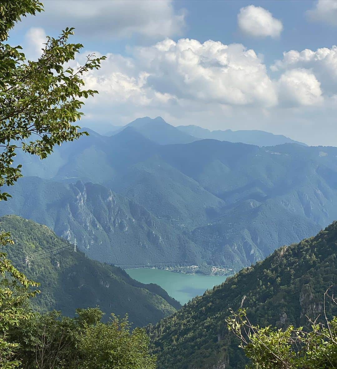 ピエトロ・ボセリさんのインスタグラム写真 - (ピエトロ・ボセリInstagram)「A day ride up some sick mountains and to an abandoned Cold War era NATO spy base.」8月2日 22時20分 - pietroboselli