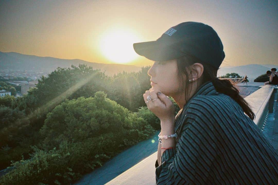ジングルワンのインスタグラム：「： Take me back to Florence」