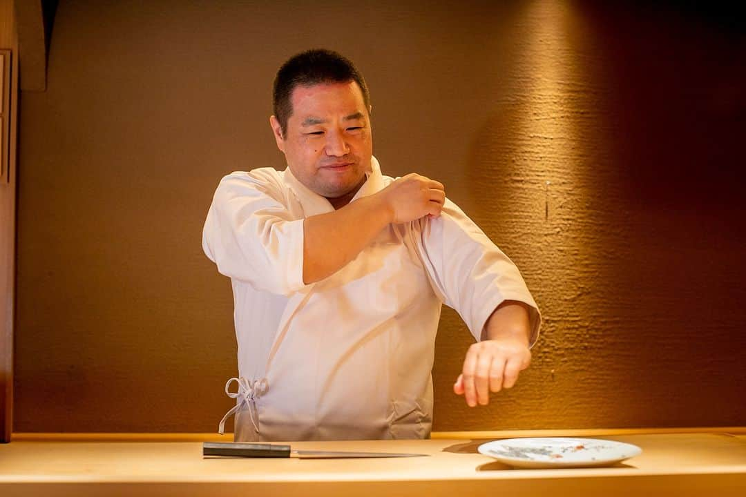 Sushi Azabuさんのインスタグラム写真 - (Sushi AzabuInstagram)「🍽️✨ Discover a world of flavors curated by the ingenious Chef Terado at The Den. His ability to transform simple ingredients into culinary marvels is truly remarkable.」8月2日 23時00分 - azabunewyork