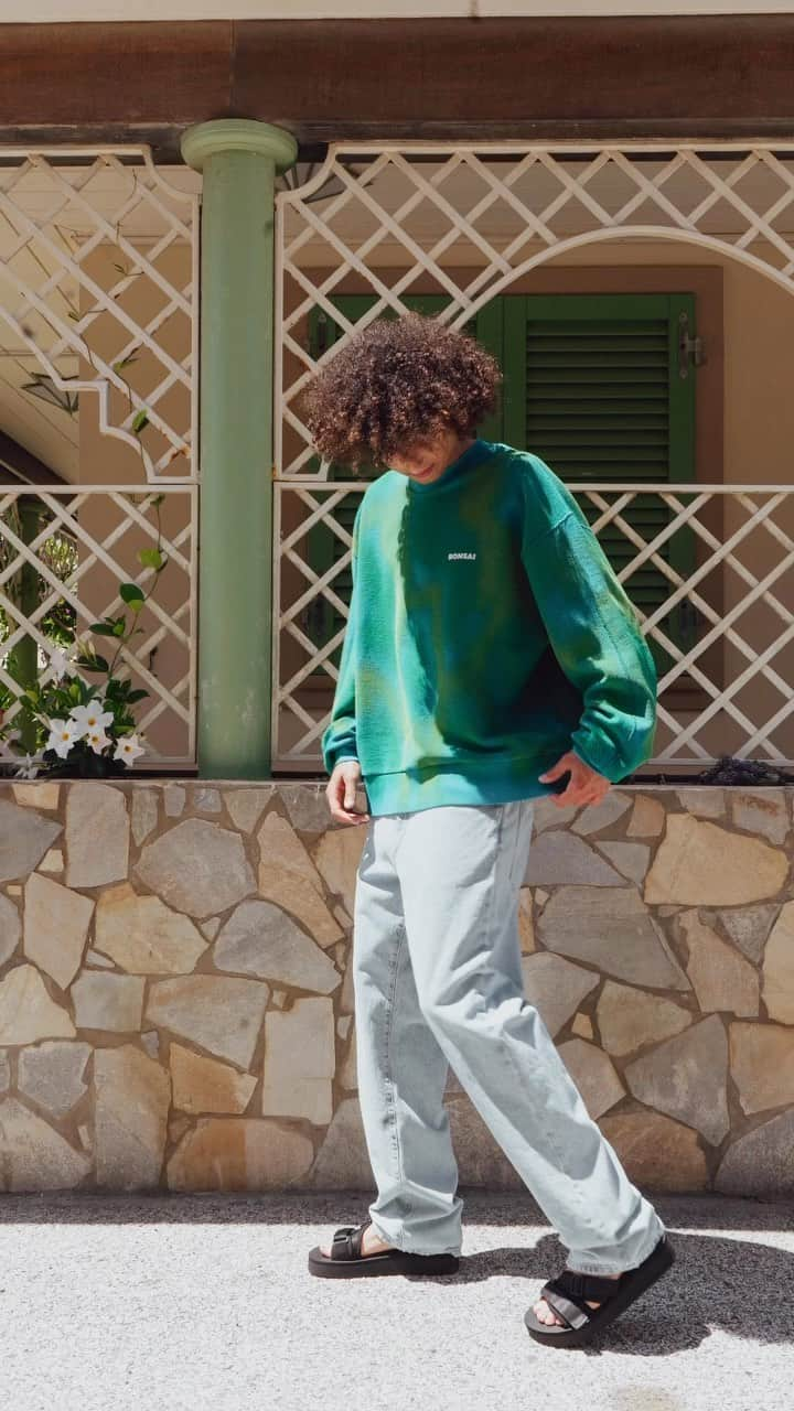 マッシモレベッキのインスタグラム：「Some cool outfit for him, for this summer or also for autumn. Check them in our online shop and discover all the sales!  The Summer collection is on sale up to -40%   #reels #reelsinstagram #ouftit #fashion #fashionphotography #moda #sale #saldi #summer #cool #glamour #photography #shooting #wear #streetstyle #style #clothes #model #fashionstyle #fashionblogger #viareggio」