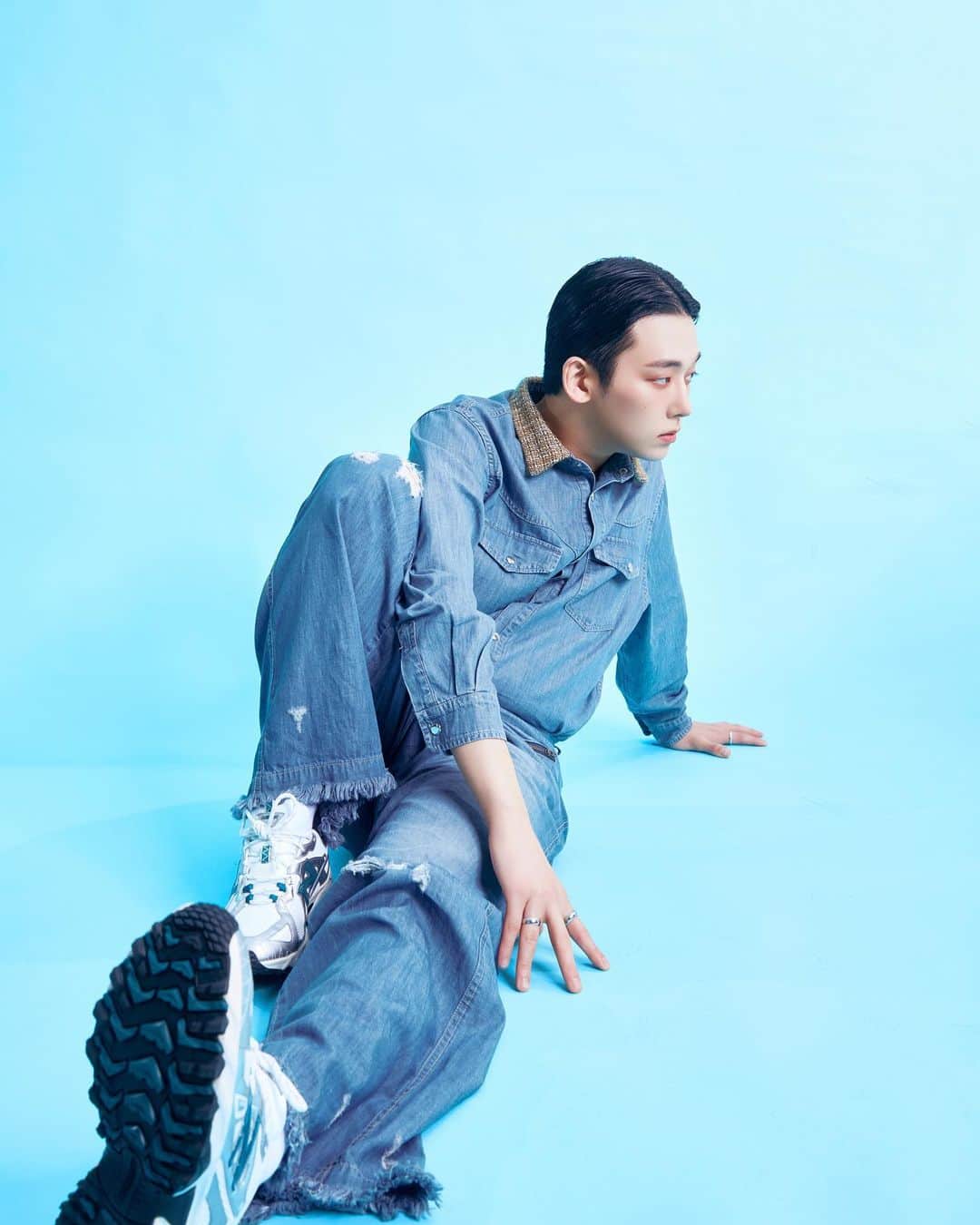 チェジン のインスタグラム：「🍭 ⠀ Photo. @jeong_yunseong90 @studio_artism Stylist. @ons.ing H&M. @yunjihyeonana @hodudu__」