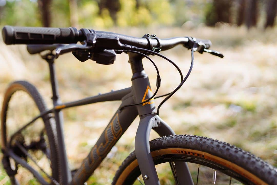 Fuji Bikesさんのインスタグラム写真 - (Fuji BikesInstagram)「Adventure shouldn't be limited to adults – take your kids out on a Thrill! 🏜🏝🗻  #adventure #adventurebikes #weekendwarriror #kids #kidsbike #fujibikes #thrill」8月2日 23時13分 - fujibikes