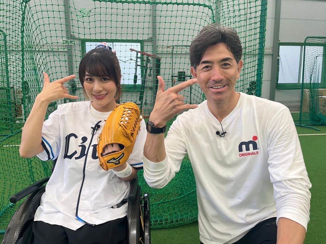 G.G.佐藤のインスタグラム：「「輝け！チャレンジド」の企画で、 猪狩ともかさんに投げ方 「だね〜」投法を教えて来ました！ 猪狩さんめちゃくちゃ頑張ってくれました。 ありがとぅー 是非ご覧ください〜！！！ youtu.be/JHY0w1bXIlw」