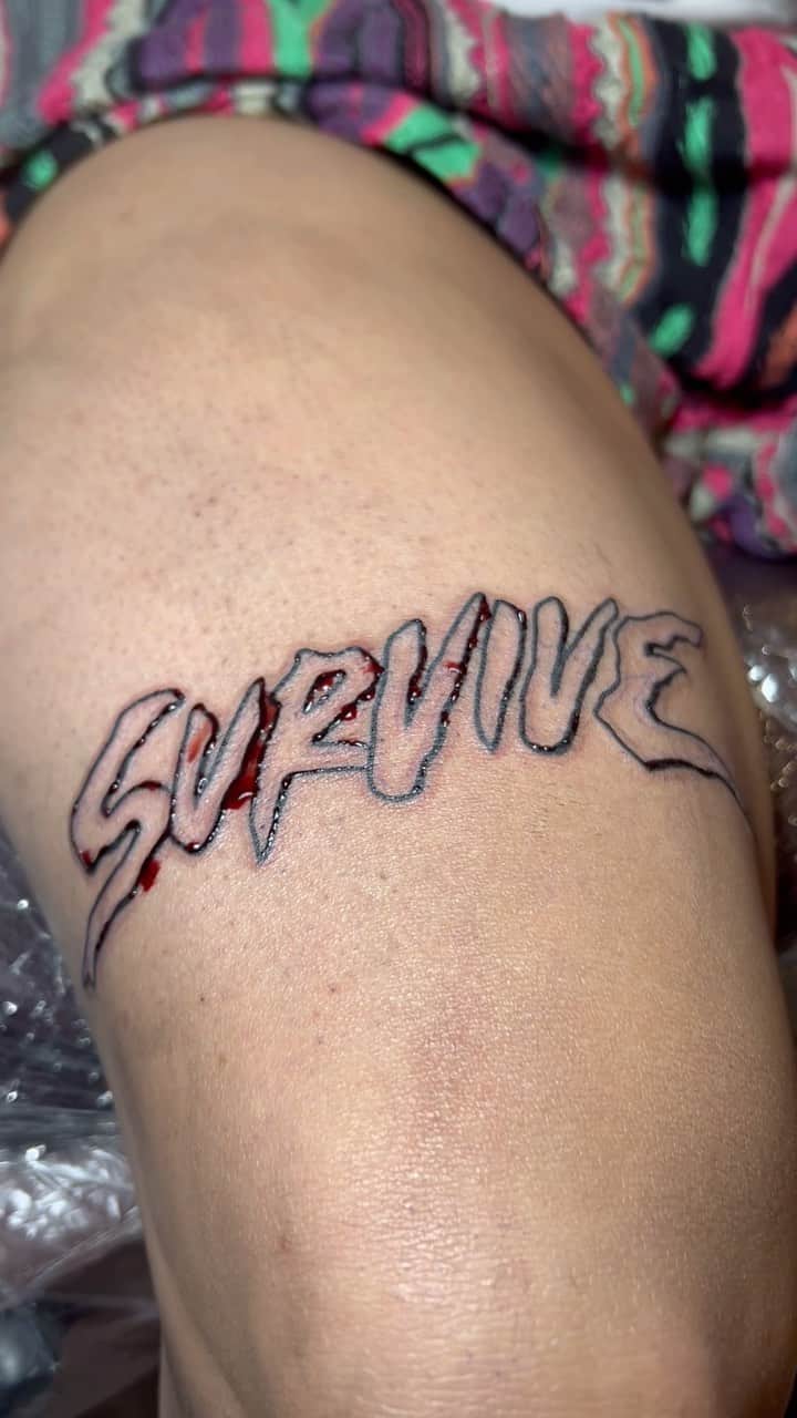 のインスタグラム：「Got a new ink "SURVIVE" 💥💥 @h1pierre」