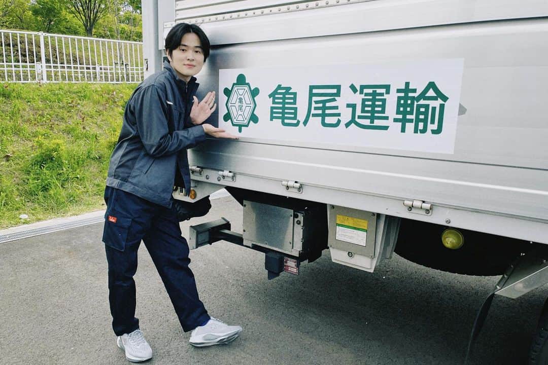 望月歩さんのインスタグラム写真 - (望月歩Instagram)「FODオリジナル ドラマ「#トラックガール」 5.6話配信されてます！！ いよいよ最終回です！！是非！ 反省勘太と酔っぱらい勘太📸」8月2日 23時58分 - ayumumochizuki_official