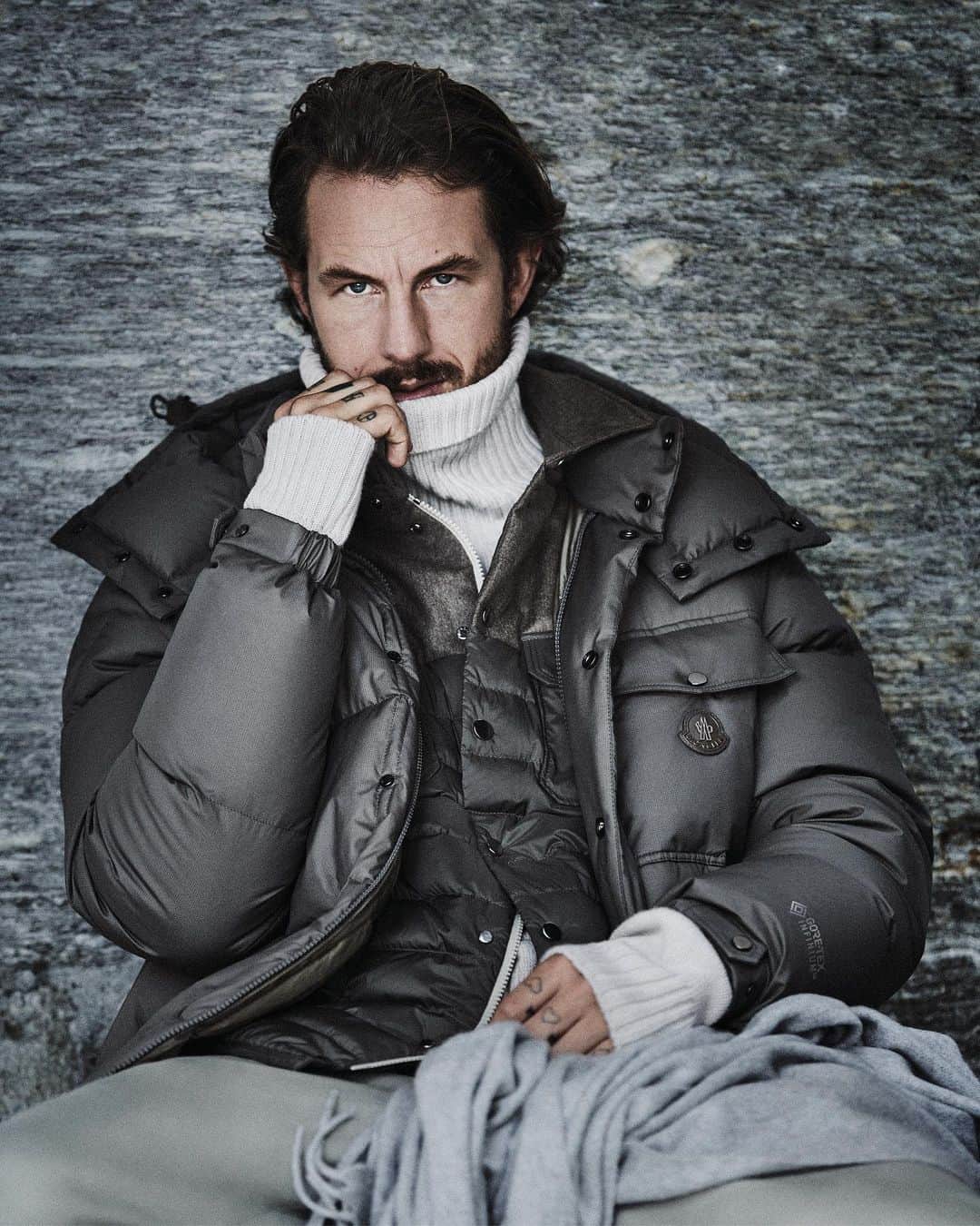 モンクレールのインスタグラム：「The importance of function meets the veneration of craft. The flannel Rance vest layers under the technical Loiret jacket.   Discover the new season at moncler.com.  #MonclerCollection」
