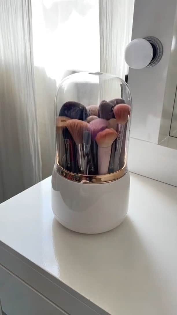 SHEINのインスタグラム：「Storage solutions need to be boring? We didn't get the memo!! 💄🖌️✨ Tell us which glammed-out organizers are lining up your glow up 👇 @citlallialonso  🔎14534804 13284926 14437722  #SHEIN #SHEINforAll #SHEINstyle #fashion #chic #saveinstyle」