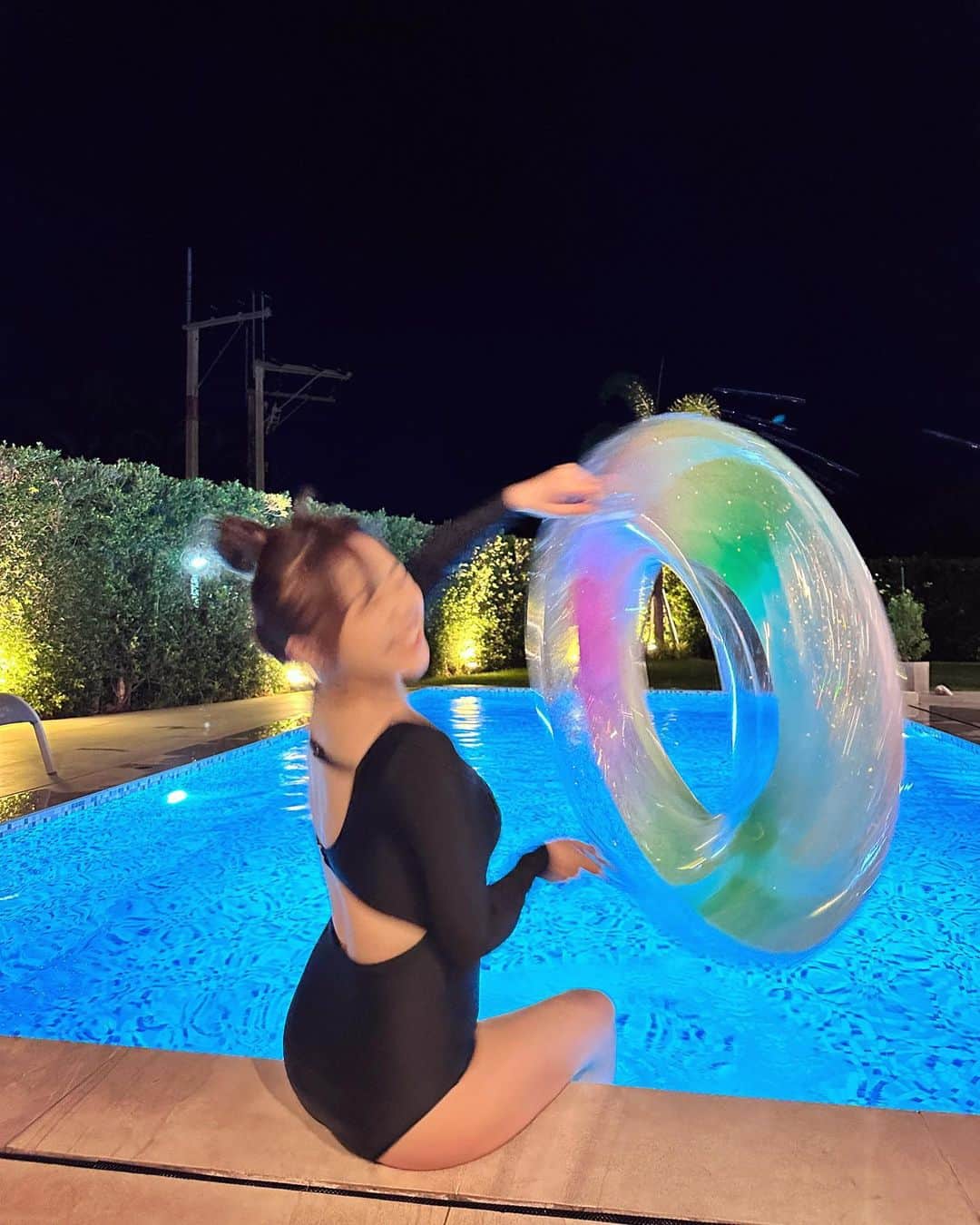 鄭茵聲さんのインスタグラム写真 - (鄭茵聲Instagram)「我的韻律操泳裝秀😂 #泰國🇹🇭」8月3日 0時33分 - ferrtsss