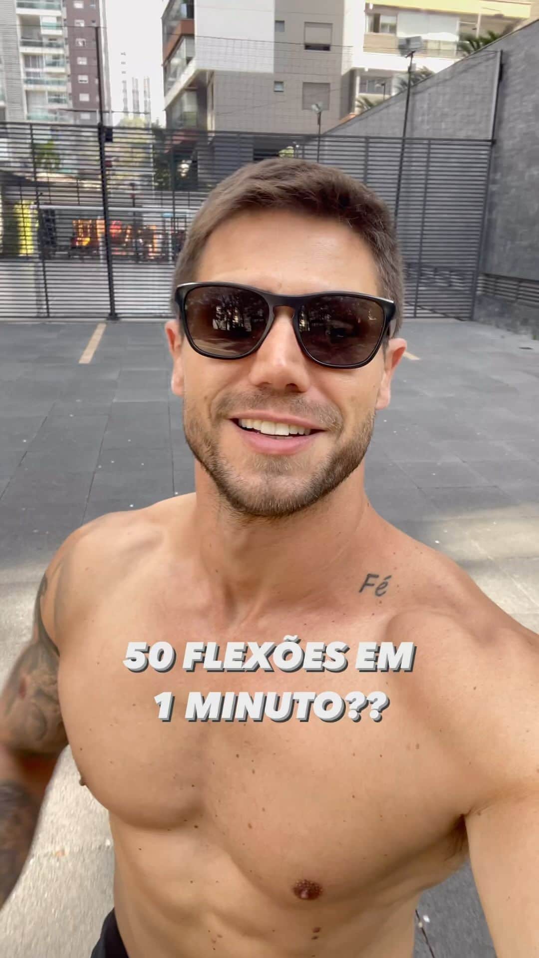 Jonas Sulzbachのインスタグラム：「Acho que não contei certo! Quantas flexões você contou? Haha」