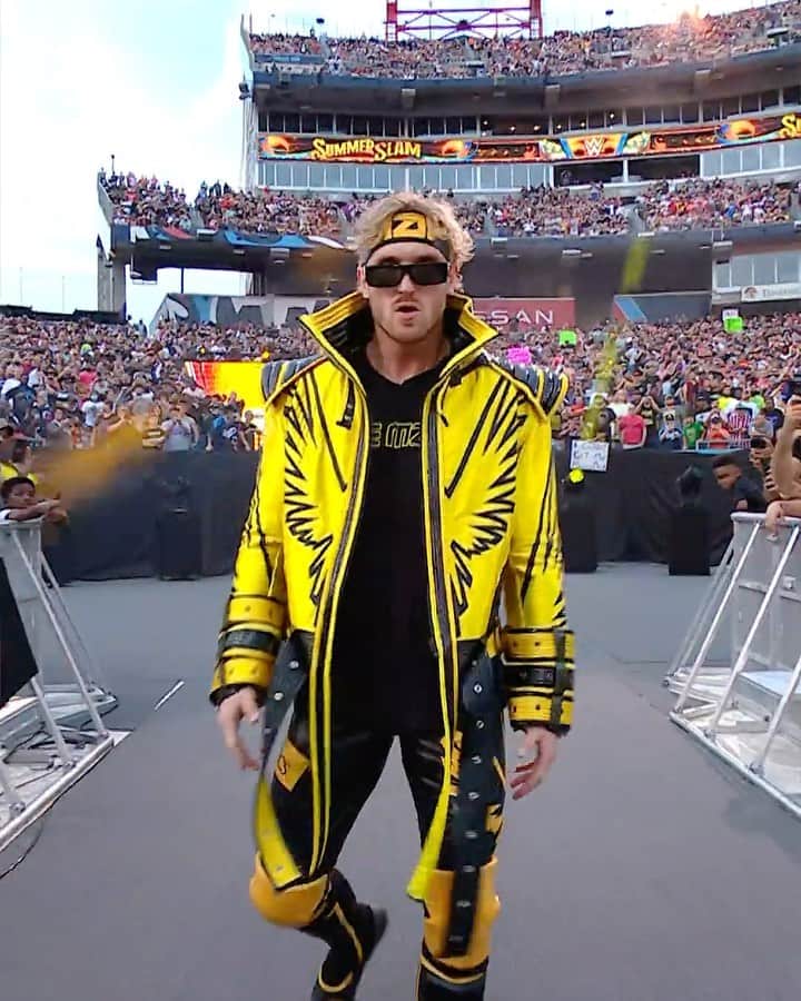 WWEのインスタグラム：「@loganpaul is no stranger to the #SummerSlam stage. What will he have in store for @kingricochet THIS SATURDAY?」