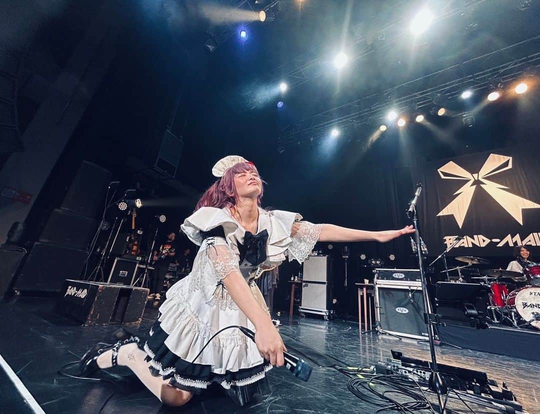 小鳩ミクさんのインスタグラム写真 - (小鳩ミクInstagram)「🌏🕊🇯🇵  タイトル 『皆の声で生き返る小鳩。』  #bandmaid #おまじないtime #10th #anniversary #思い出 #萌え萌えキュンキュン #moemoe #kyunkyun」8月3日 13時08分 - kobatomiku