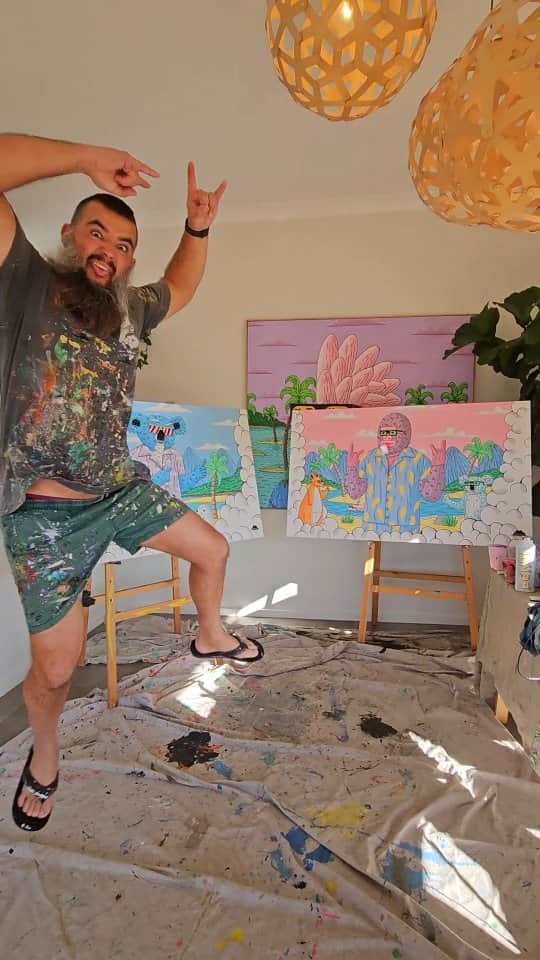 MULGAのインスタグラム：「That stoked feeling when you finish the paintings in time for the event later that night 🤘😎🤘  The Koala painting was for @accentureanz and the Gorilla painting for @atlassian  #mulgatheartist #australianart #art #painting #ArtisticExpressions #koalaart #gorillaart #australianartist #artstudio」