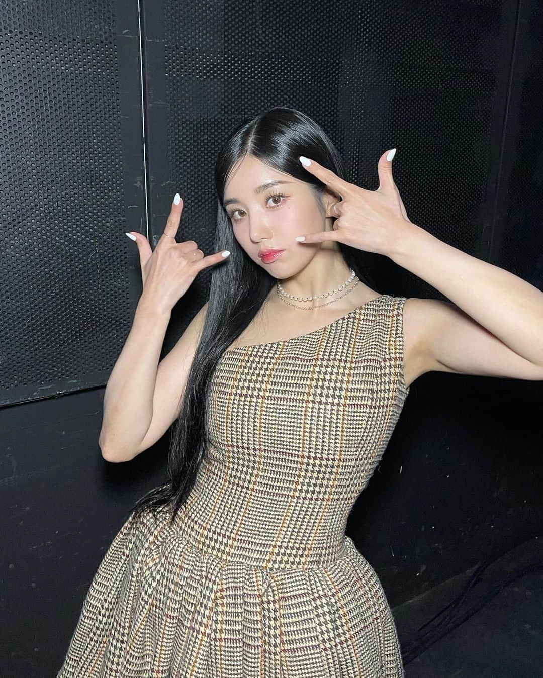 クォン・ウンビさんのインスタグラム写真 - (クォン・ウンビInstagram)「KWON EUNBI 1st Single Album  ’𝐓𝐡𝐞 𝐅𝐥𝐚𝐬𝐡‘   2023.08.02 6PM (KST)  #권은비 #KWONEUNBI #TheFlash #권은비_TheFlash #EUNBI_in_TheFlash #MV #MusicVideo」8月3日 12時19分 - silver_rain.__