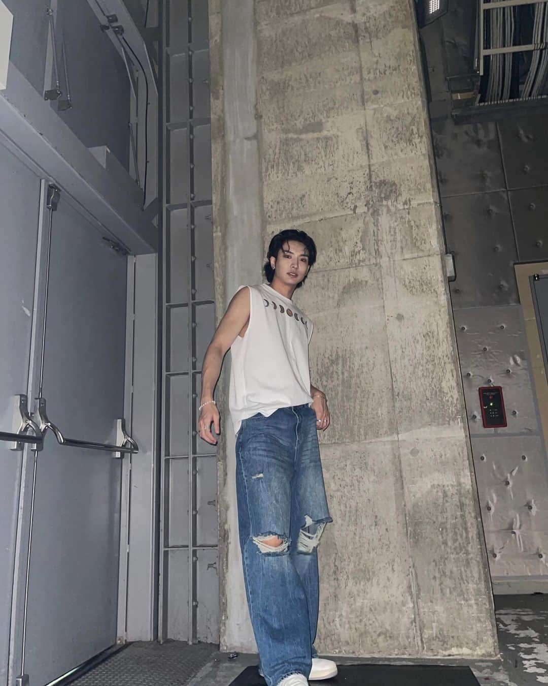安達祐人さんのインスタグラム写真 - (安達祐人Instagram)「🌙🌒🌙🌓🌙」8月3日 5時06分 - yuto_dachi
