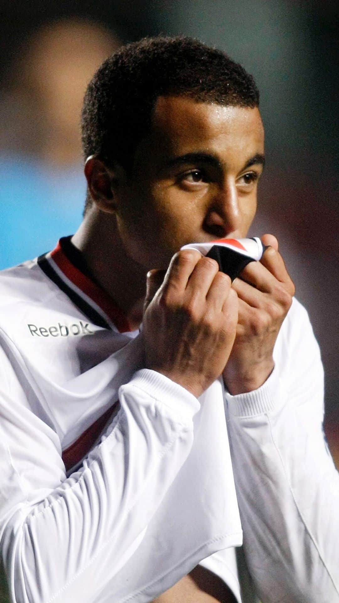 ルーカス・ロドリゲス・モウラ・ダ・シルヴァのインスタグラム：「⚽️ Quem aí tá com saudade?   🎥 Bora rever os 33 gols de Lucas pelo time principal do Tricolor!  #RespondeAoCoração ❤️🤍🖤 #VamosSãoPaulo 🇾🇪」