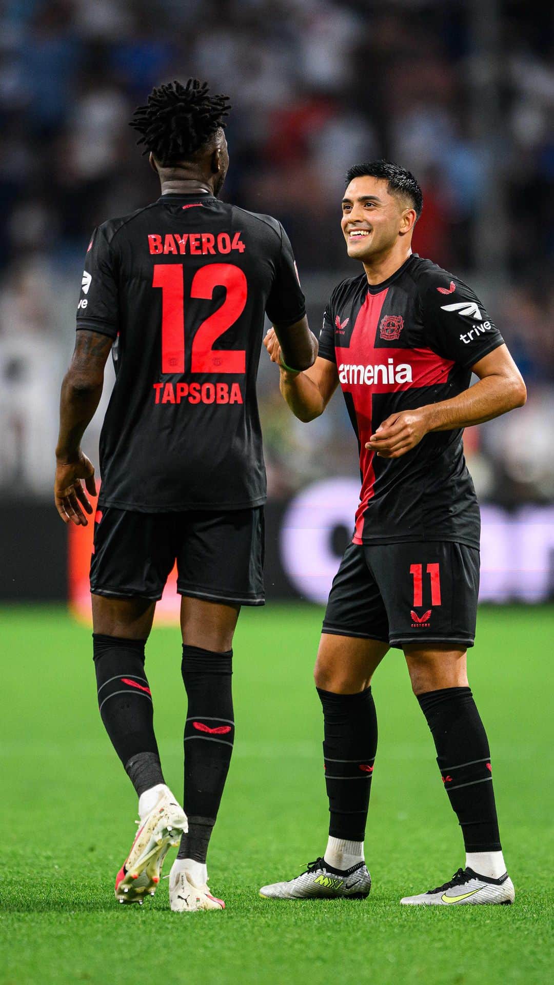 ナディアム・アミリのインスタグラム：「⤵️ Curl it like @nadiemamiri18!   #OMB04 0-2 #Werkself #Bayer04」
