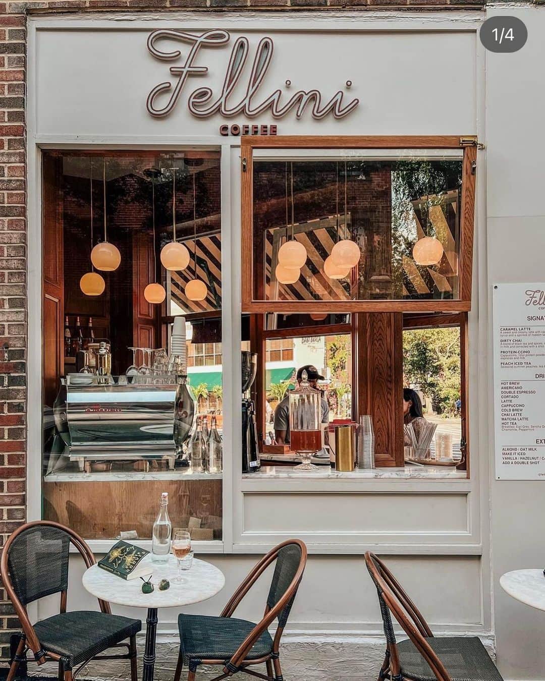 フランコ・ノリエガさんのインスタグラム写真 - (フランコ・ノリエガInstagram)「It’s here! @fellinicoffee come check out the smallest and cutest coffee shop in NYC 🗽♥️☕️」8月3日 5時40分 - franconorhal