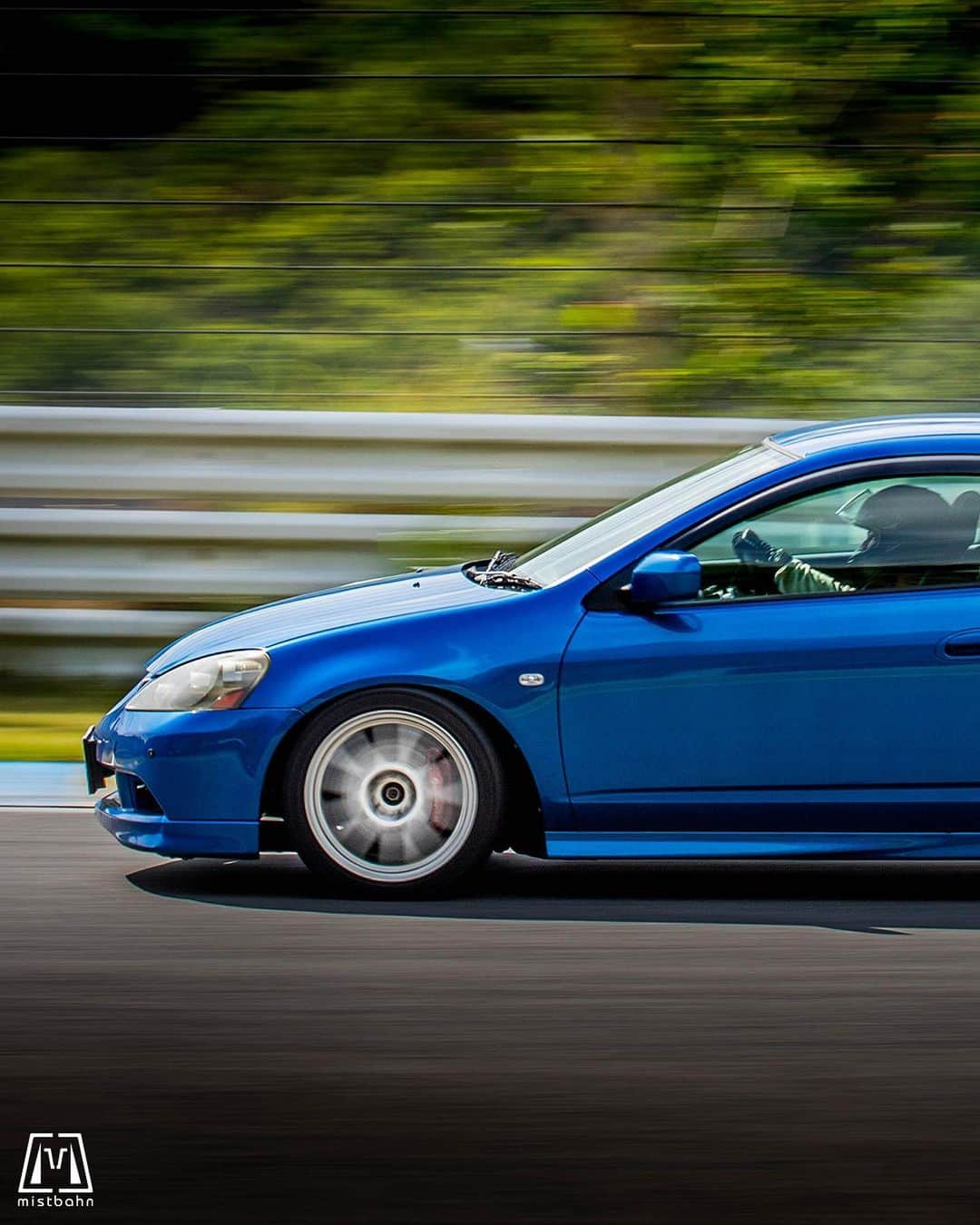 mistbahnさんのインスタグラム写真 - (mistbahnInstagram)「_ Honda DC5 INTEGRA Type R _ 🚗: @ru_dc5r  📷: @mistbahn _ Shot on May-20 2023 🏁 "Circuit Festa ( @circuit_festa_west_japan )". Central Circuit (Hyogo Japan) _ JP) 2023年5月20日、セントラルサーキットで開催された「サーキットフェスタ ( @circuit_festa_west_japan )」で撮影。 _ #circuitfesta #サーキットフェスタ  #circuitfesta2023 #サーキットフェスタ2023 #centralcircuit #セントラルサーキット #hondaintegra #dc5 #dc5r #dc5integra #itr #インテグラ #ホンダインテグラ #integra #hondaintegratyper #rsx #kseries #k20 #k20a #vtec #timeattack #timeattackjapan #hondasontrack」8月3日 6時15分 - mistbahn