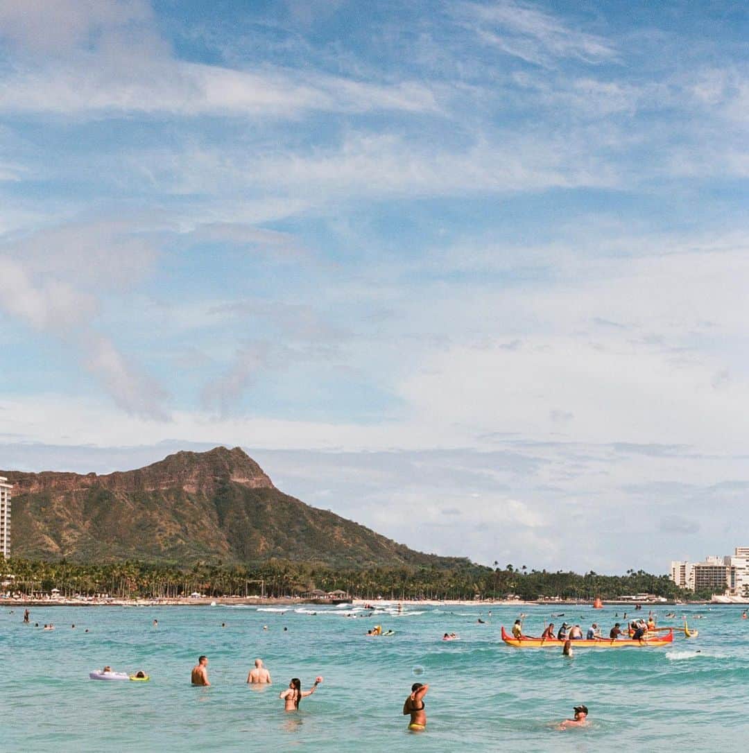 ハワイアン航空さんのインスタグラム写真 - (ハワイアン航空Instagram)「This visual diary by @svilmorin has us day dreaming of sunny days and blue skies. ✨🥰   #WanderlustWednesday #Travel #Hawaii #Oahu #Waikiki #DiamondHead」8月3日 7時09分 - hawaiianairlines