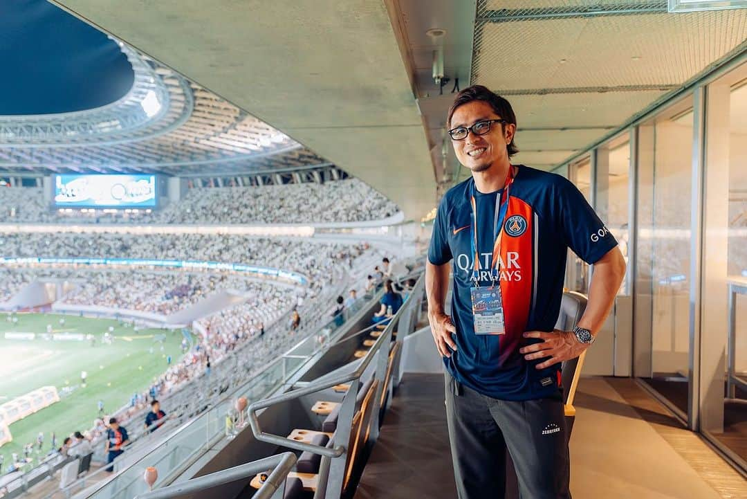 那須大亮のインスタグラム：「PSG JAPAN TOUR 2023‼️  国立競技場でPSG🆚インテル⚽️  インテンシティの高い中でのシンキングスピードと個人戦術の高さに流石の一言でした‼️  楽しかった〜✨  #カタール航空  #qatarairways  #PSG」