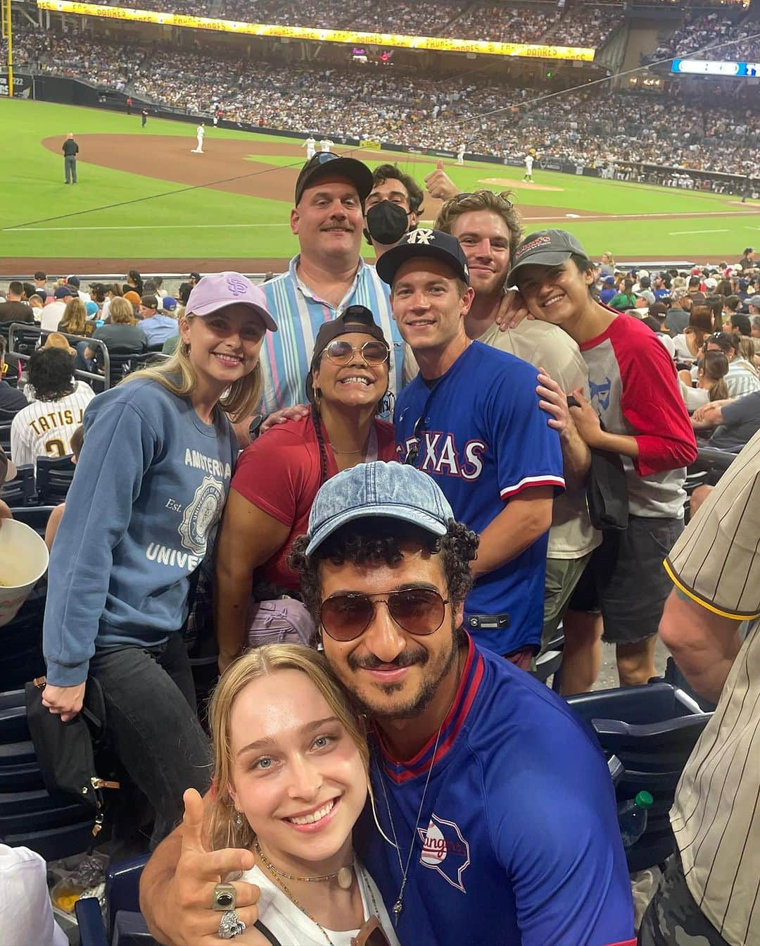 ジョーイ・ブラッグさんのインスタグラム写真 - (ジョーイ・ブラッグInstagram)「July July July. Never seemed so strange.」8月3日 7時56分 - joeybragg