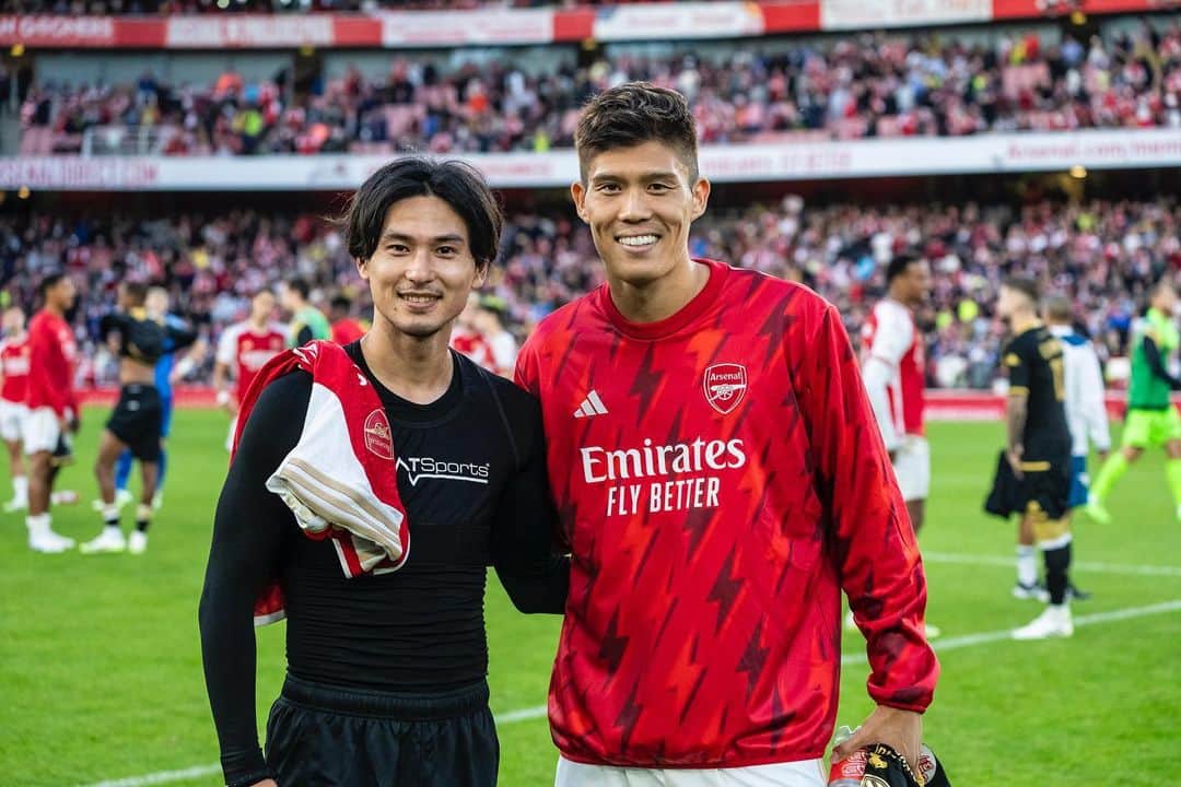 のインスタグラム：「🇯🇵🤝」