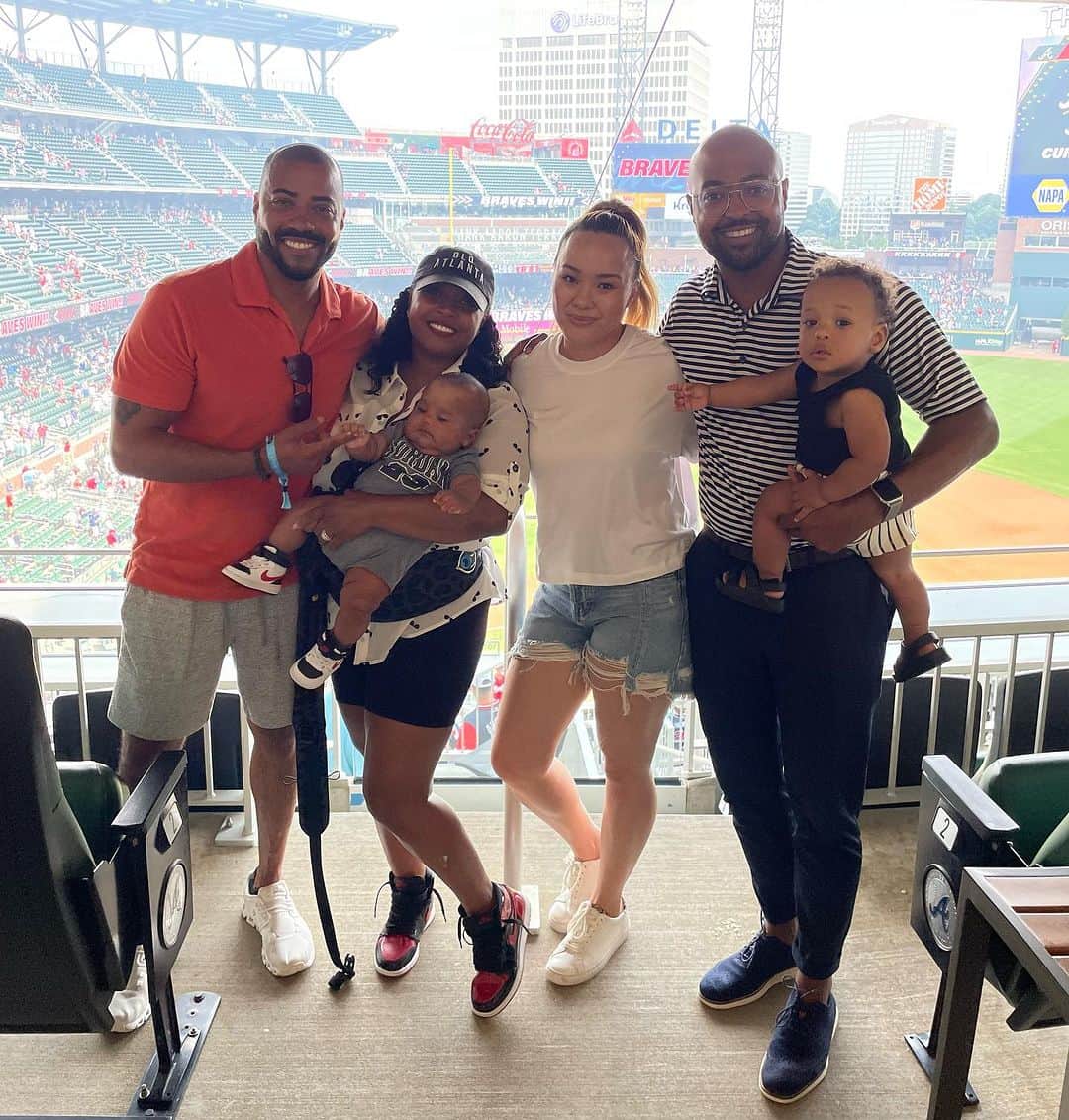 ケシア・ナイト・プリアムのインスタグラム：「Knight & Deuce  out in these ATL Streets!! #GoBraves」