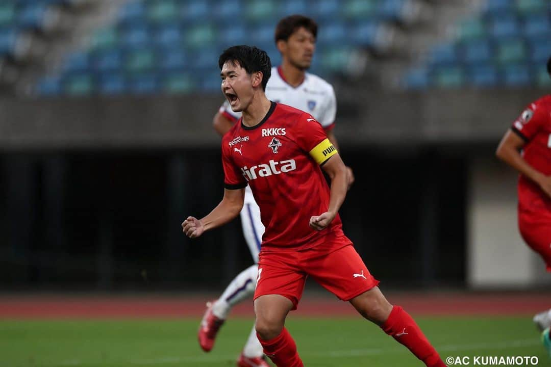 ROASSO KUMAMOTOさんのインスタグラム写真 - (ROASSO KUMAMOTOInstagram)「フォトレポート📷1️⃣ #ロアッソ熊本 #8月2日 #天皇杯4回戦 #FC東京戦 #2-0勝利 #無失点 #ベスト8進出 #平川怜⚽️ #松岡瑠夢⚽️ #たくさんの応援ありがとうございました   次の試合はホームゲーム #8月6日 #えがお健康スタジアム #挑め高みへ」8月3日 9時47分 - roassokumamoto_official