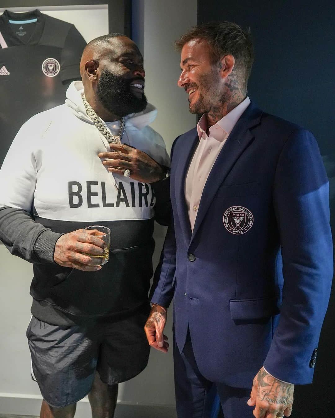 リック・ロスのインスタグラム：「Db7 ⚽️ @davidbeckham  #davidbeckham #rickross #lucbelaire」