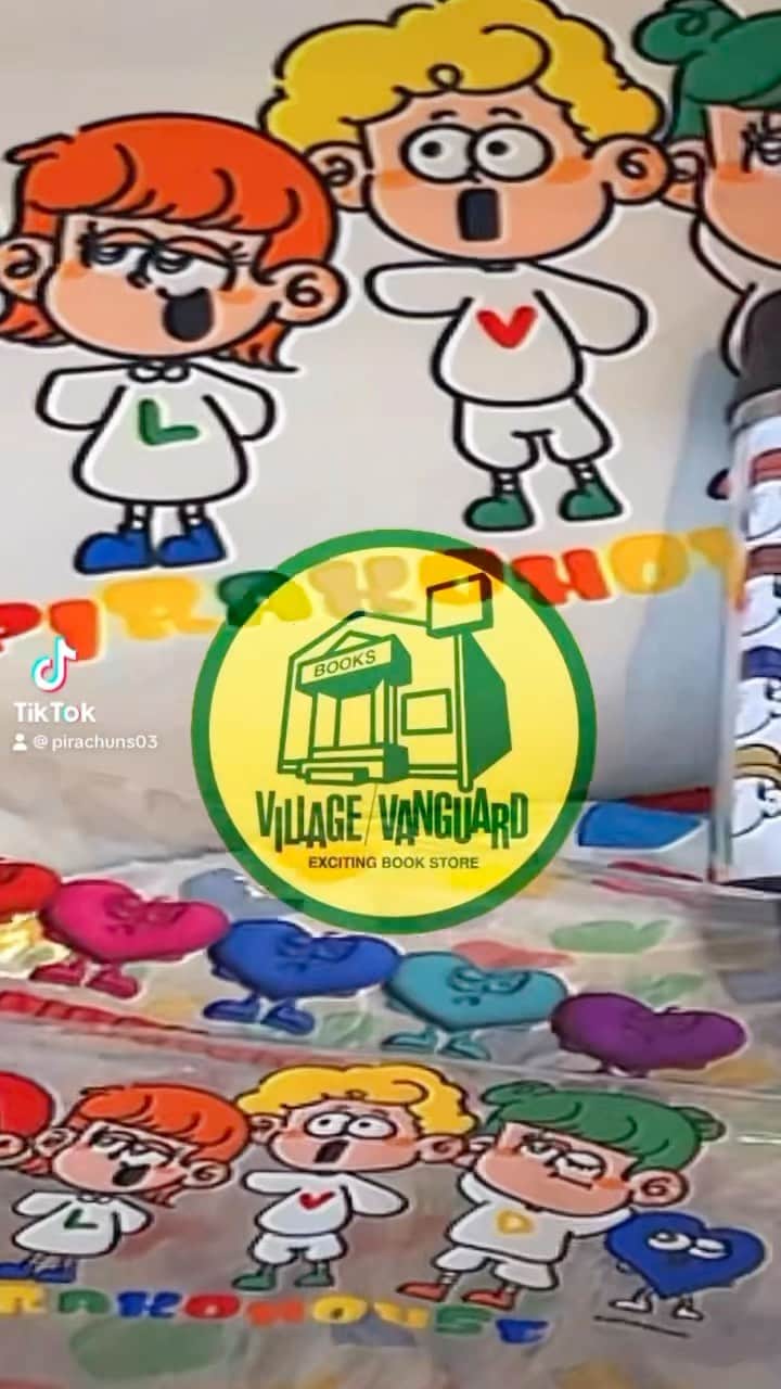 Pirakoのインスタグラム：「@villagevanguard_official さんコラボ 今週末までになりました🥲🥲🐬 ここでしかゲットできんものばっかりやから 是非チェックしてみてね！🩶🧡」