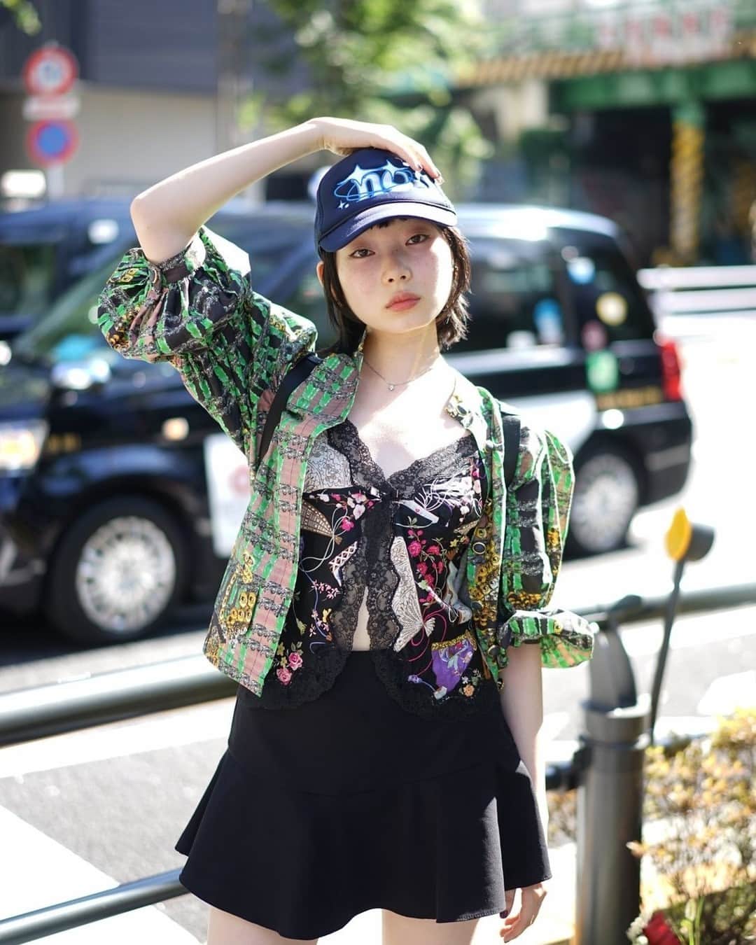 Fashionsnap.comさんのインスタグラム写真 - (Fashionsnap.comInstagram)「Name: 西村 うた⁠ Age: 21⁠ ⁠ Tops #YueqiQi⁠ Inner #KEITAMARUYAMA⁠ Skirt #ZARA⁠ Bag #vintage⁠ ⁠ Photo by @you__1009⁠ ⁠ #スナップ_fs #fashionsnap #fashionsnap_women」8月3日 10時00分 - fashionsnapcom