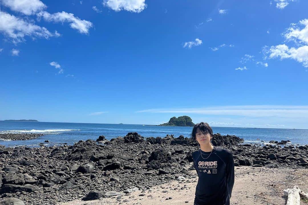 今井竜太郎さんのインスタグラム写真 - (今井竜太郎Instagram)「海📸 海も空も綺麗☺︎  🪸🐚🏄‍♀️🫶」8月3日 10時25分 - ryutaro__imai