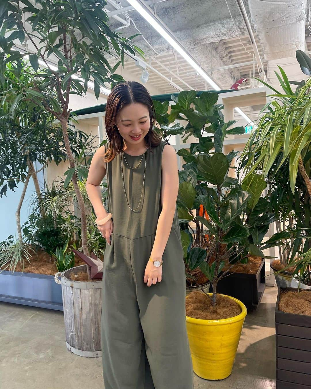 GALLARDAGALANTE OUTLETさんのインスタグラム写真 - (GALLARDAGALANTE OUTLETInstagram)「new 🌿arrival  ____________ #オールインワン #サロペット #リラックスコーデ  #オトナカジュアル  #アウトレット #アウトレット購入品  #jena_espacemerveilleux  #gallardagalante_outlet」8月3日 22時21分 - gallardagalante_outlet