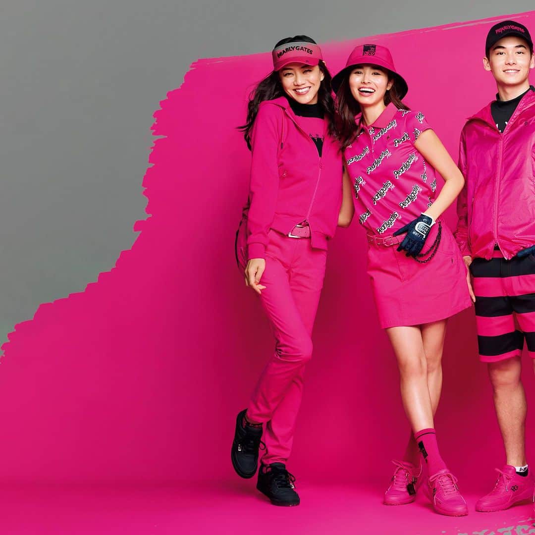 のインスタグラム：「CAN’T STOP LOVING PINK!  #pearlygates#pearlygatespink#newarrivals#autumncollection#iloveit#pink#golffashion#golfstyle#パーリーゲイツ#ゴルフ#ゴルフウェア#ゴルフファッション#ゴルフバッグ」