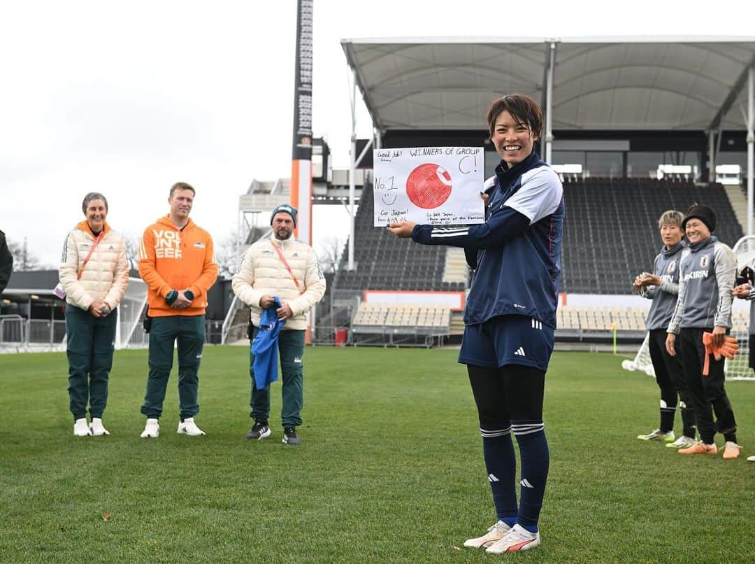 熊谷紗希さんのインスタグラム写真 - (熊谷紗希Instagram)「Arigato Christchurch ☺️ Thank you for having us ❤️🙏🏻 We love it here🫶🏻 #christchurch  クライストチャーチの皆様、素敵なホスト本当にありがとうございました🙇🏻‍♀️ クライストチャーチの街が大好きになりました🫶🏻 サポートしていただいた全ての方々に感謝です🙏🏻 #感謝 #なでしこジャパン #nadeshiko #fifawwc2023」8月3日 20時57分 - kumagai1017