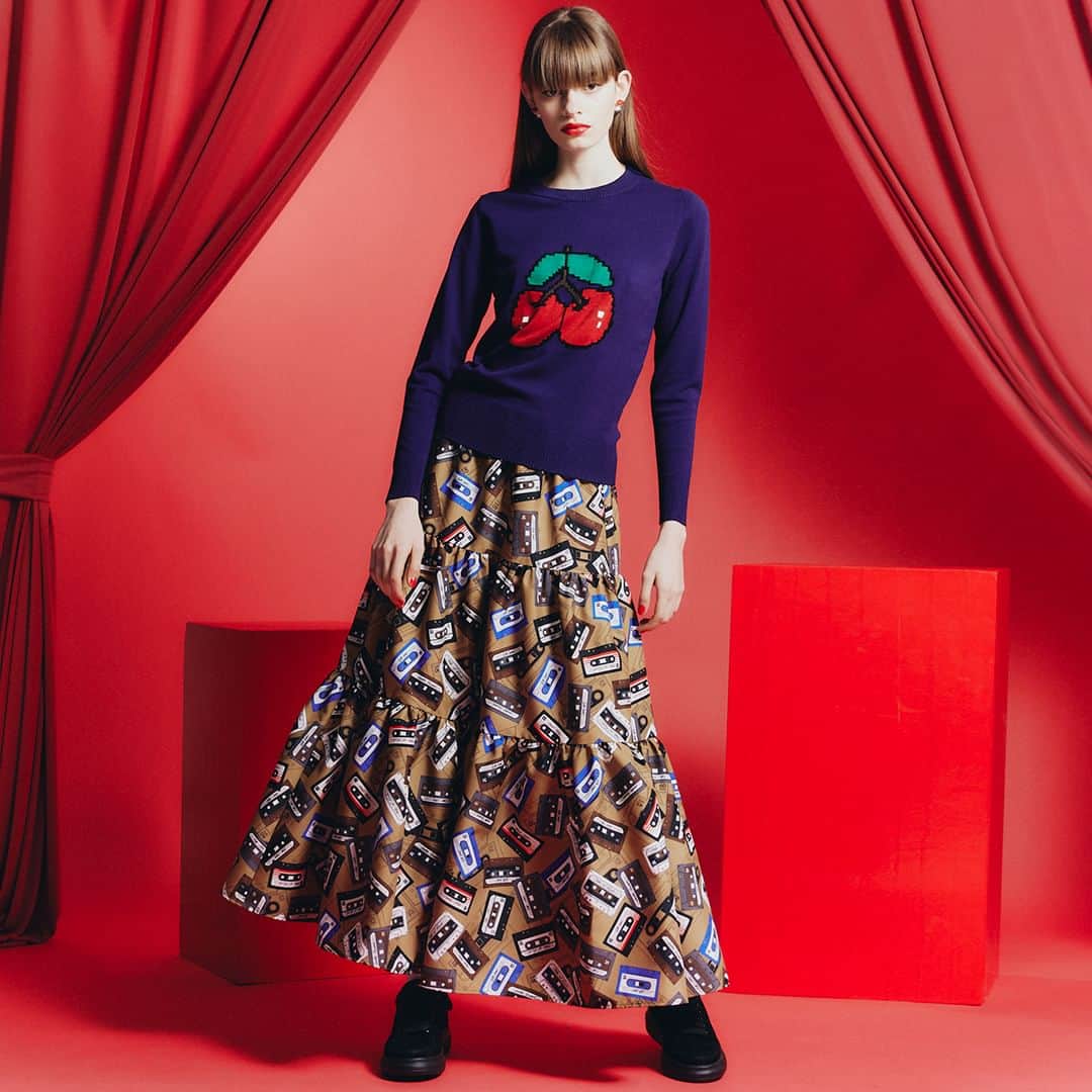 Double Standard Clothingのインスタグラム：「. 《'23 AW COLLECTION PRE ORDER vol.2》 予約受付期間：8.3(Thu) - 8.9(Wed) . [TOPS] DSC / SNOWYレトロチェリーニット(予約) price. 35,200円(税込) color. ネイビー size. 36 / 38 . [BOTTOMS] DSC / ラジカセ柄ティアードスカート(予約) price. 52,800円(税込) color. ラジカセ柄 size. 36 / 38 . お届け予定…9月上旬 ------------------------------------------- #doublestandardclothing #tokyo #DSC #sov #nightstore #2023aw #preorder #fashion #ootd」